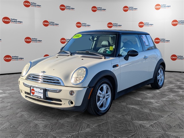 2006 MINI Cooper Base