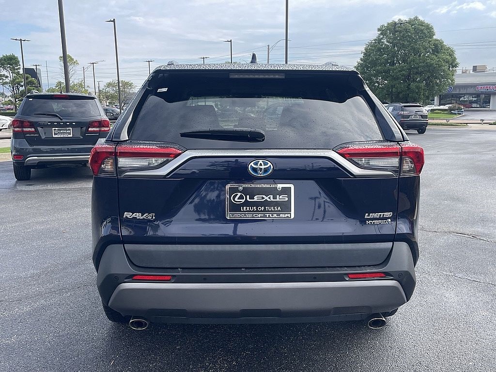 2021 Toyota RAV4 Hybrid Limited photo 4