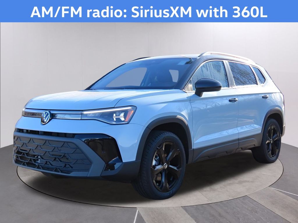2025 Volkswagen Taos SE photo 4