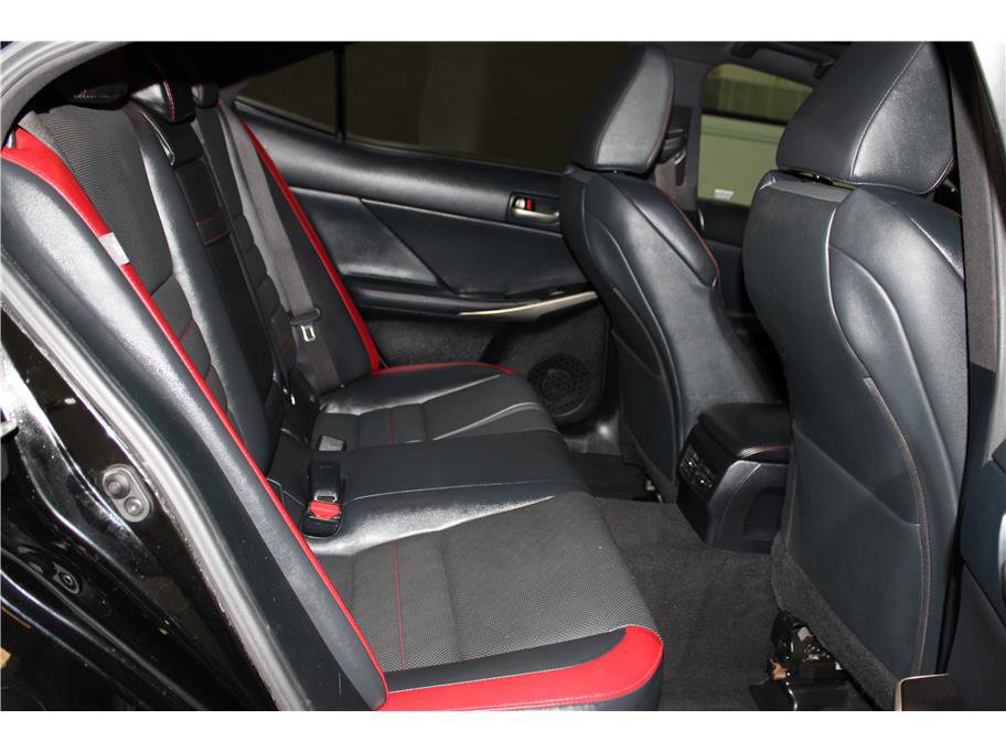 2019 Lexus IS 300 photo 19