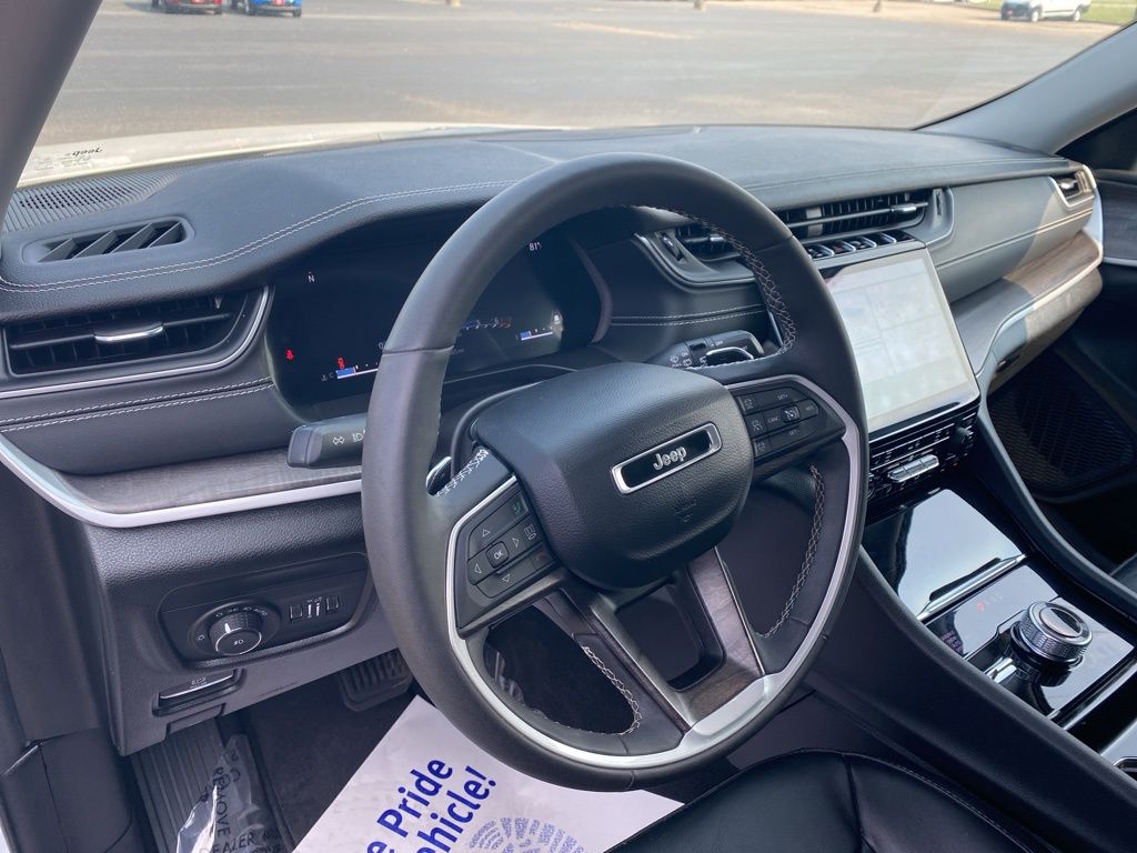 2023 Jeep Grand Cherokee Limited photo 13