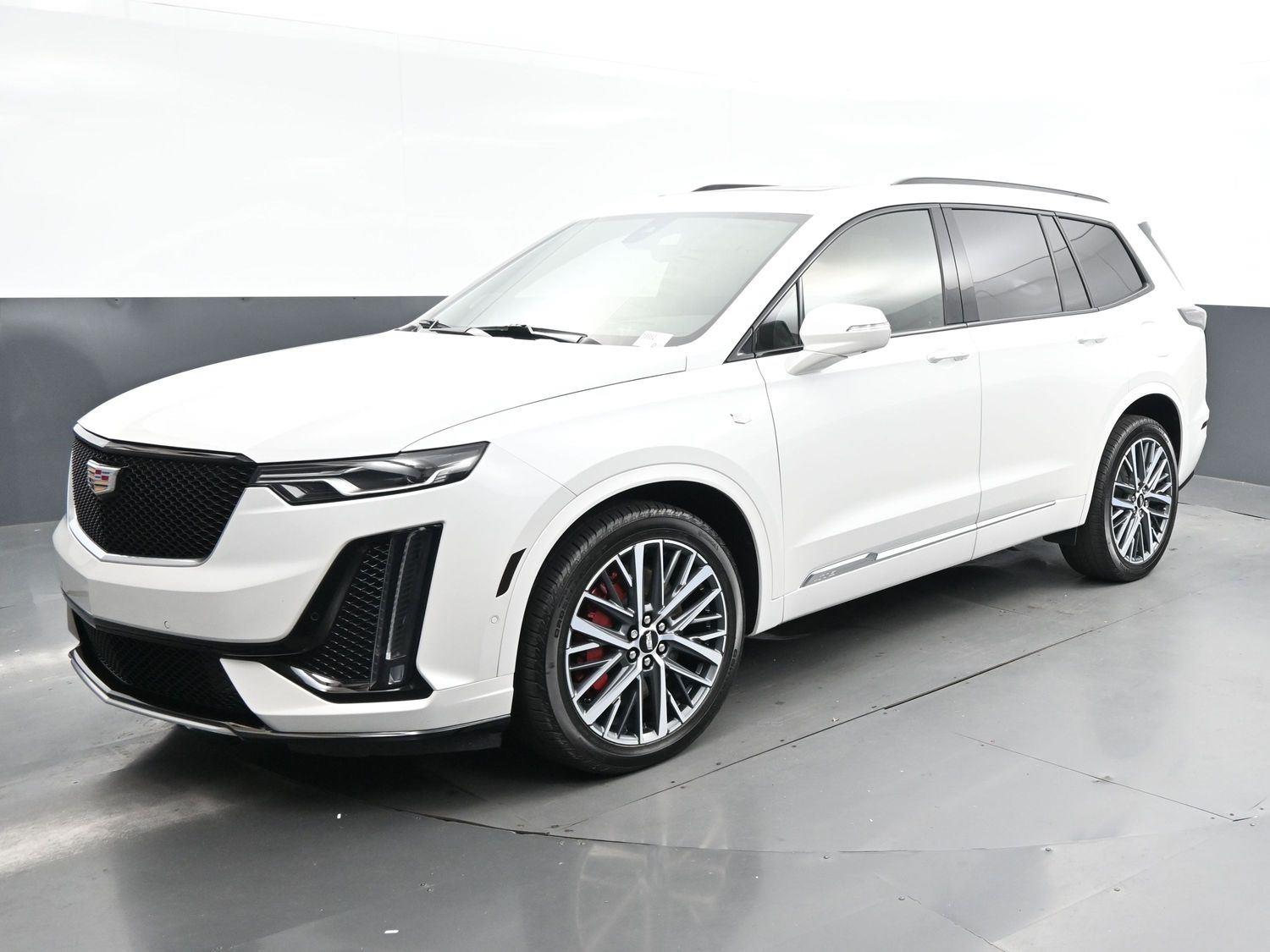 2024 Cadillac XT6 Sport photo 3