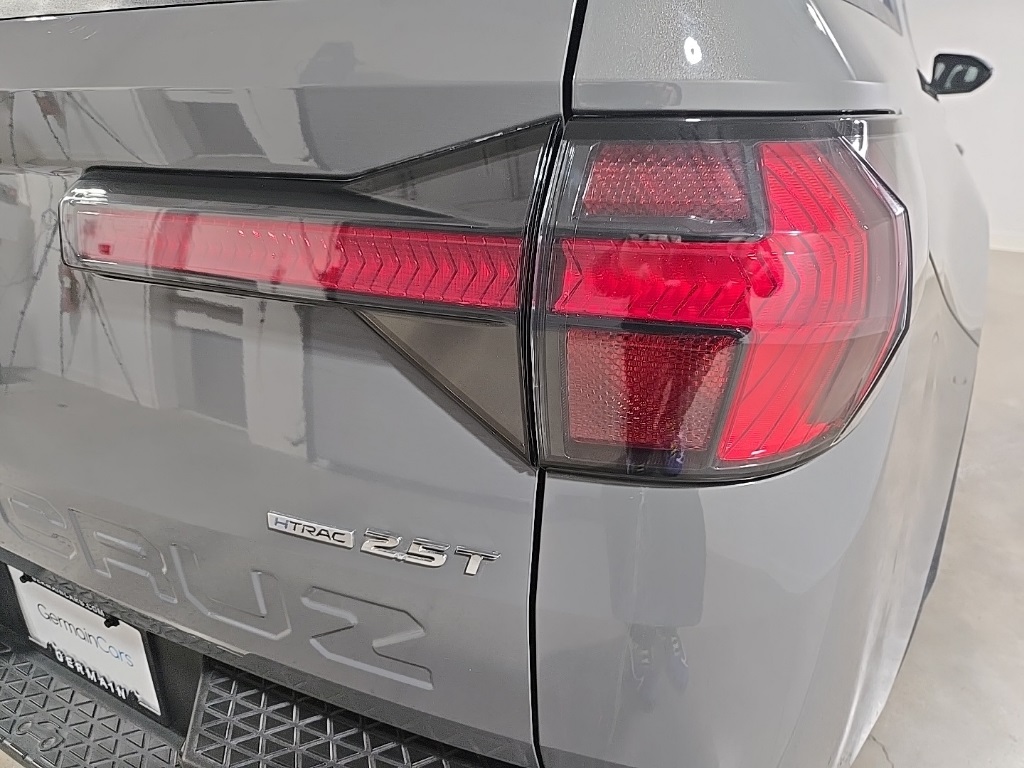 2023 Hyundai Santa Cruz SEL Premium photo 2