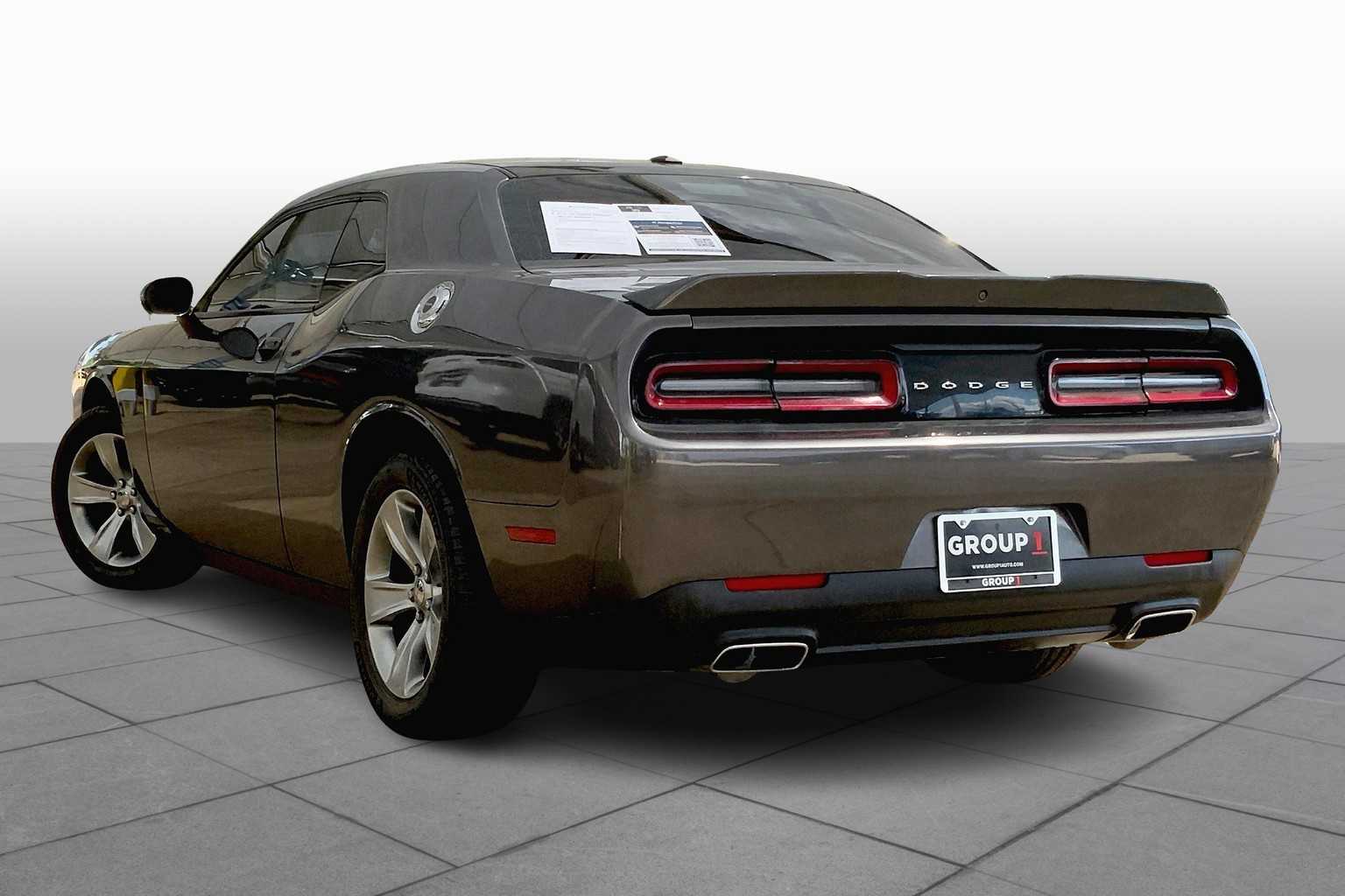 2020 Dodge Challenger SXT photo 11