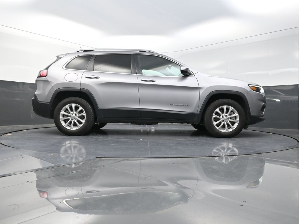 2019 Jeep Cherokee Latitude photo 25