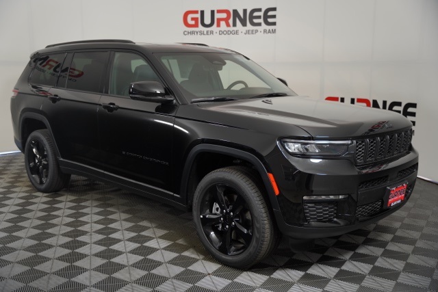 2025 Jeep Grand Cherokee Limited photo 2