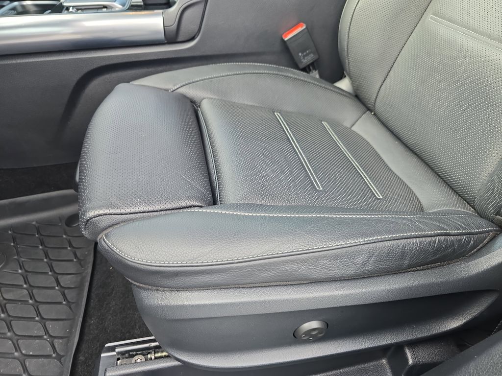 2022 Mercedes Benz GLA 250 photo 28