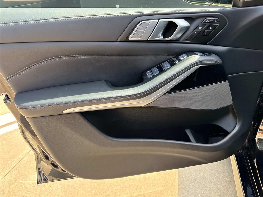 2022 Bmw X7 M50i photo 16