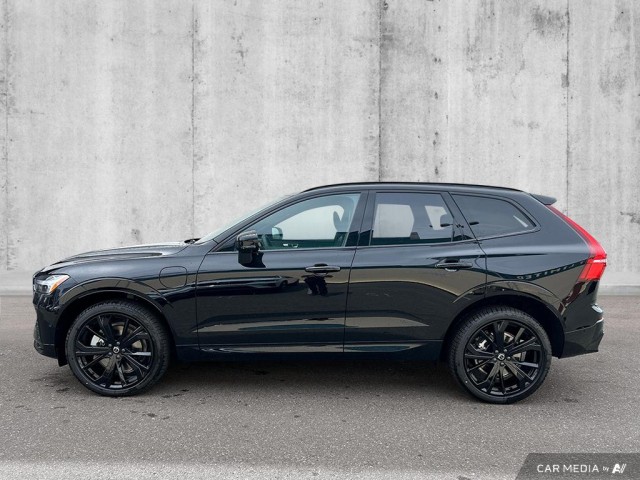 NEW 2025 VOLVO XC60 PLUG-IN HYBRID T8 AWD ULTRA BLACK EDITION