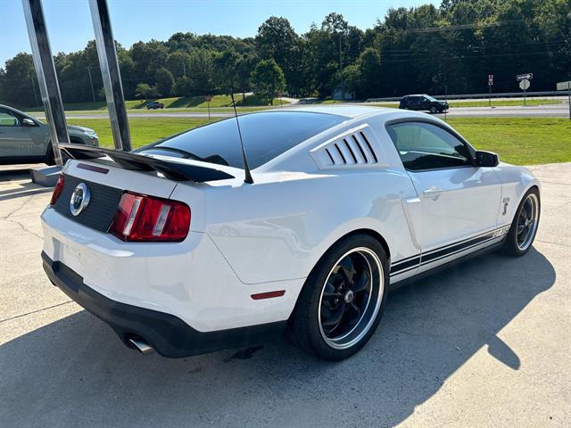 2012 Ford Mustang GT Premium photo 3