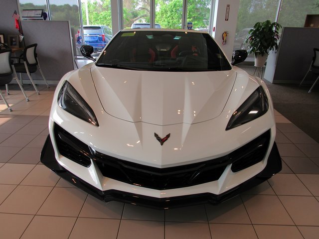 2024 Chevrolet Corvette Z06 3LZ photo 4