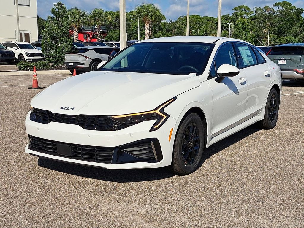 2026 Kia K5 LXS photo 2