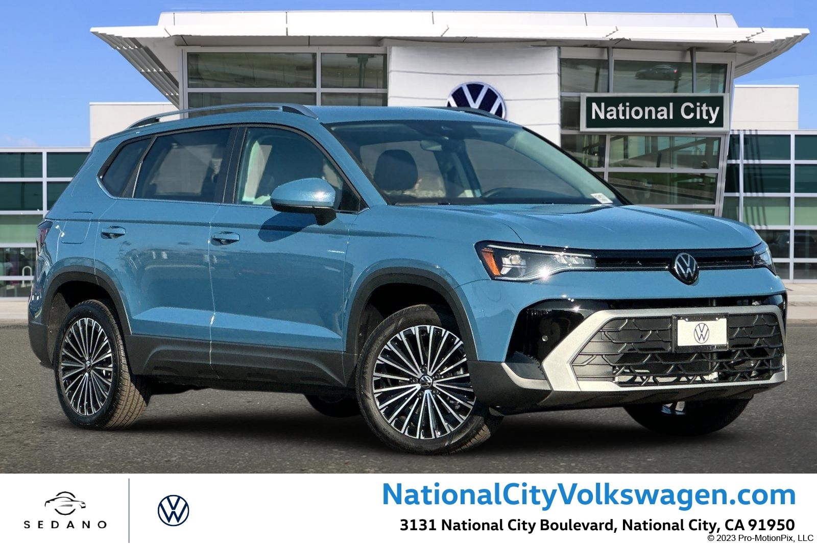 2025 Volkswagen Taos SE's photo