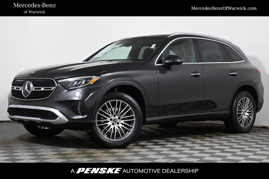 2026 Mercedes-Benz GLC Base's photo