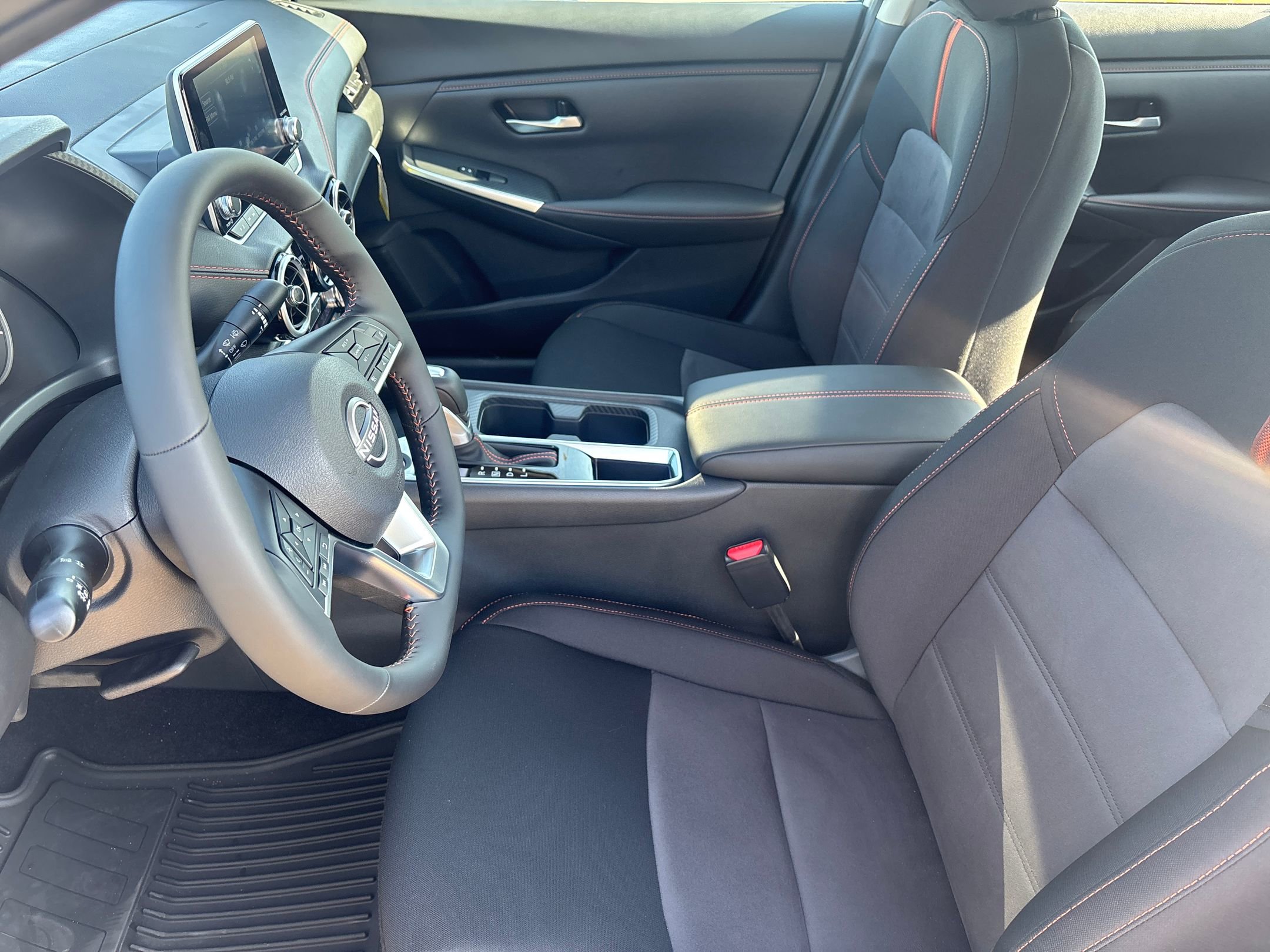 2025 Nissan Sentra SR photo 5