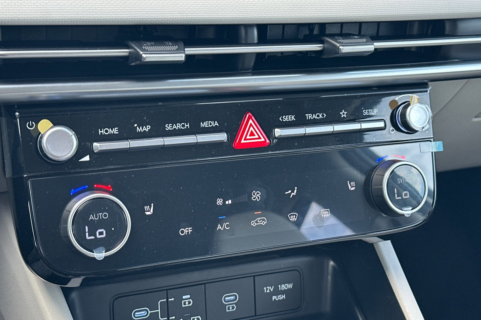 2026 Hyundai Tucson SEL photo 17