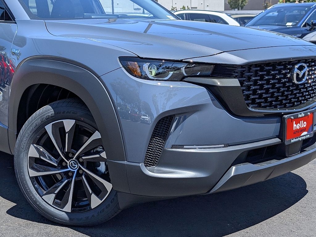 2025 Mazda CX-50 Premium Plus photo 2