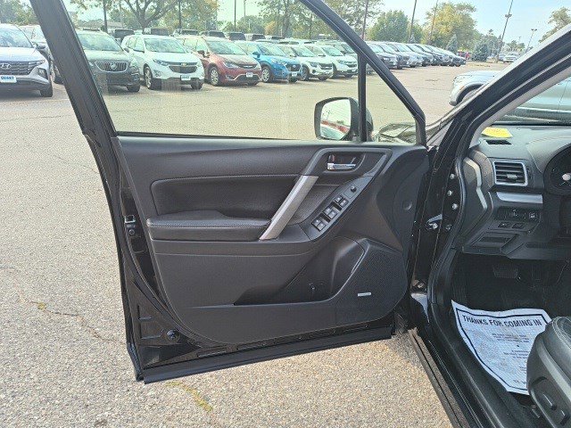 2016 Subaru Forester 2.0XT Touring photo 10