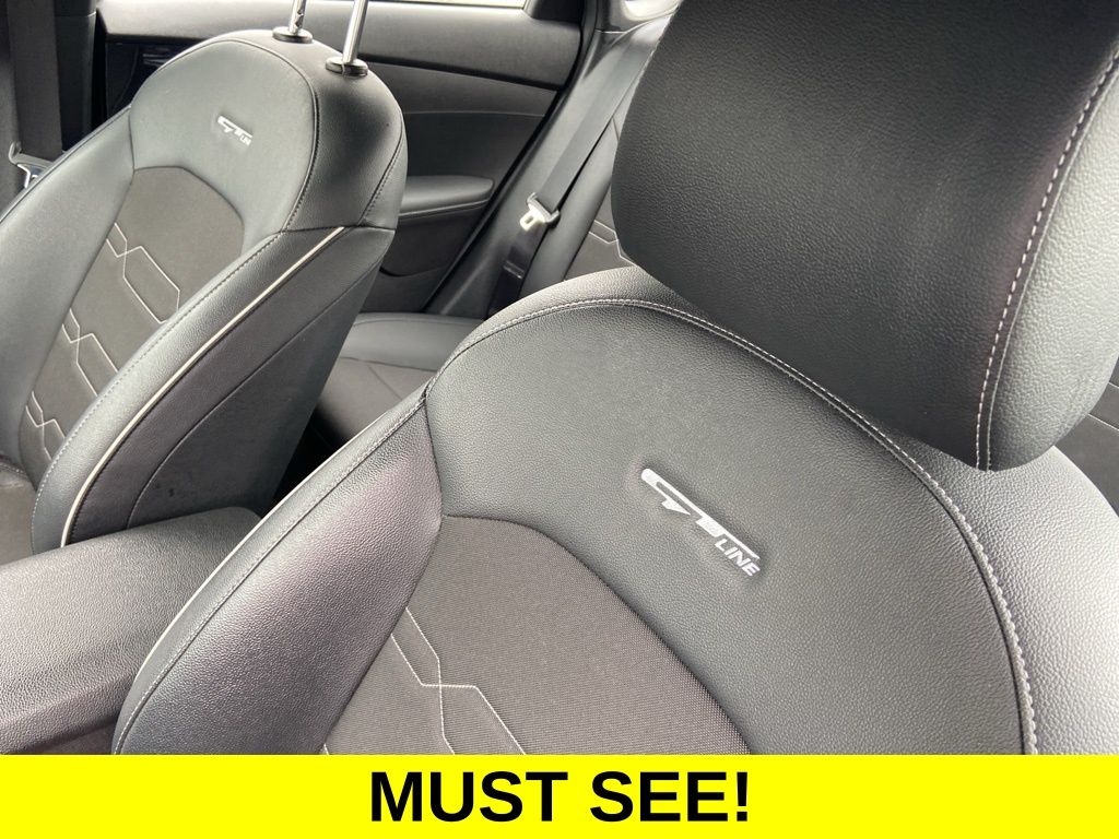 2021 Kia Forte GT-Line photo 3
