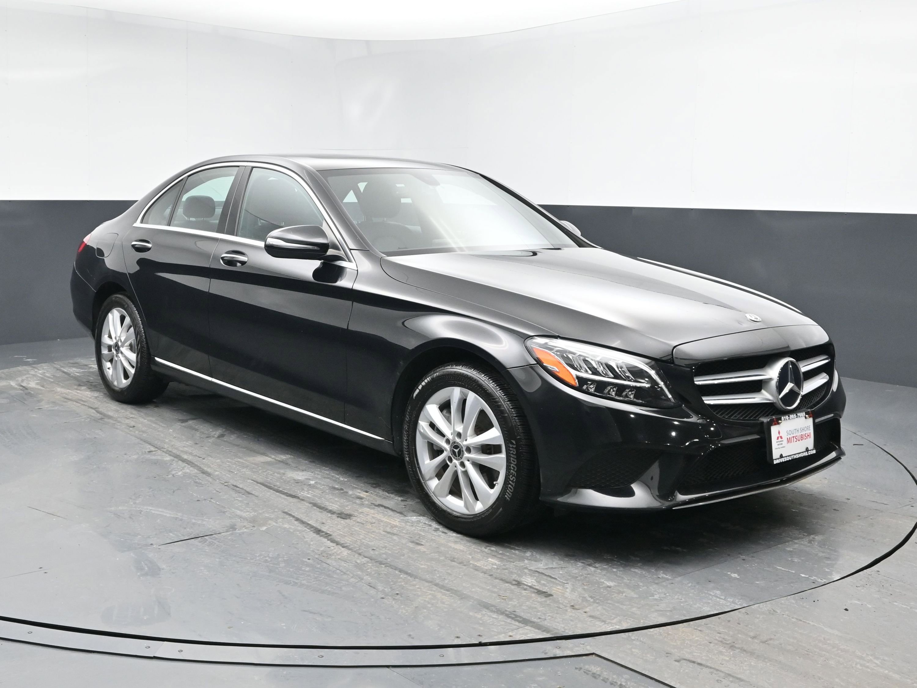 Used 2019 Mercedes-Benz C-Class Sedan C300 with VIN 55SWF8EB7KU303961 for sale in Freeport, NY