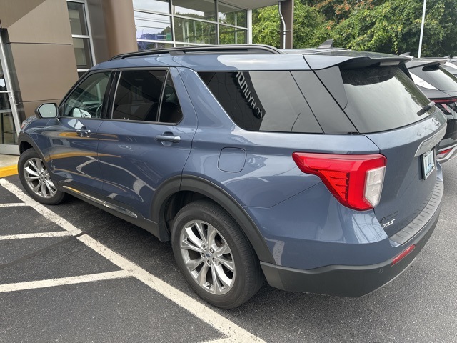 2021 Ford Explorer XLT photo 3