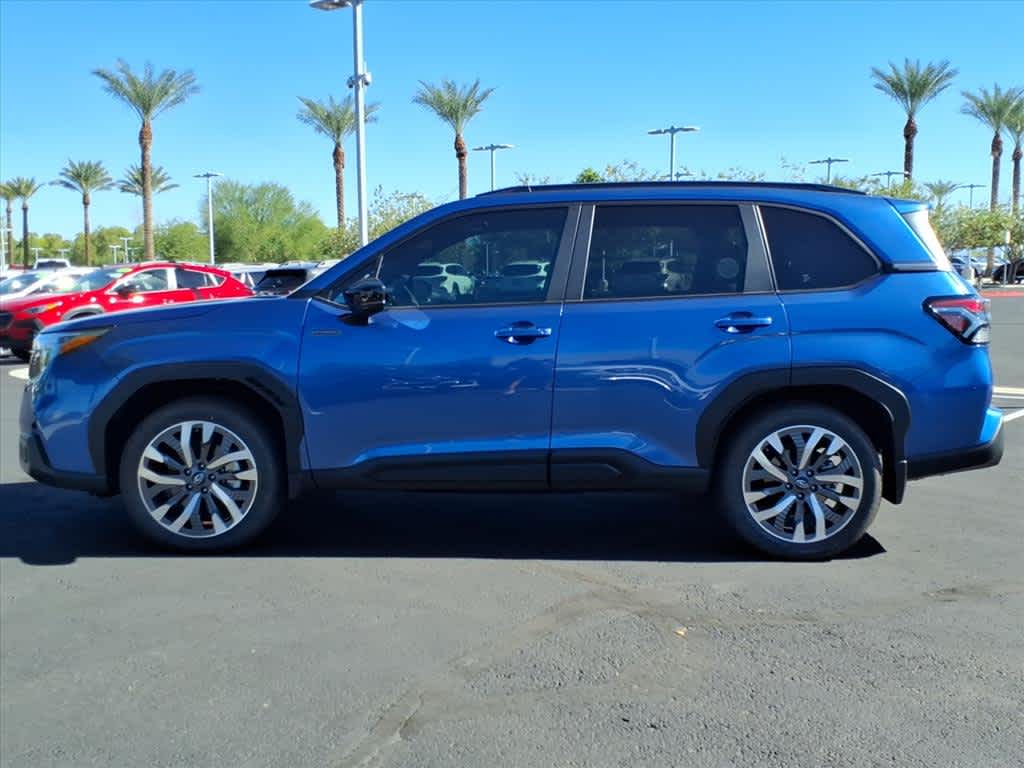 2025 Subaru Forester Touring photo 3
