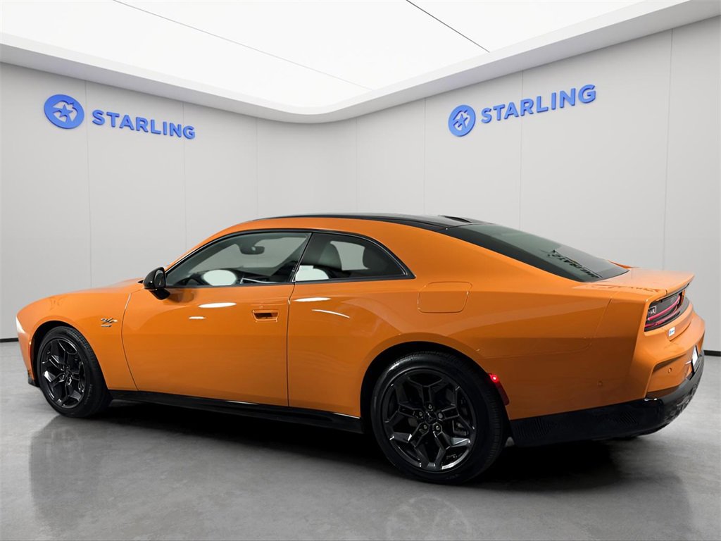 2025 Dodge Charger R/T photo 4