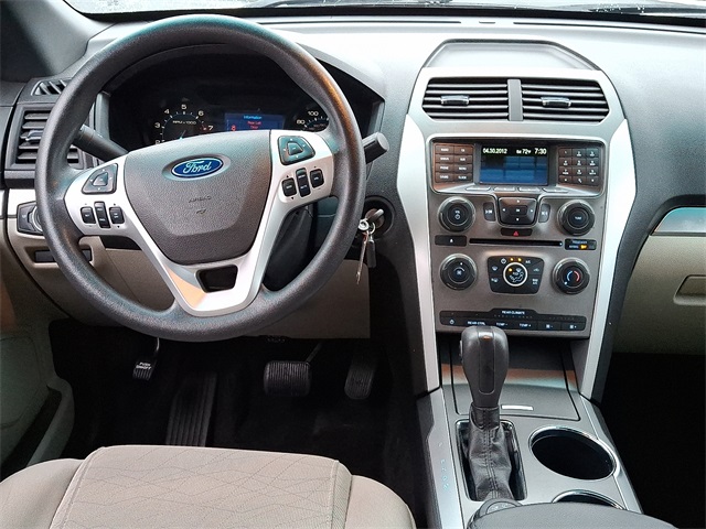 2013 Ford Explorer Base photo 12