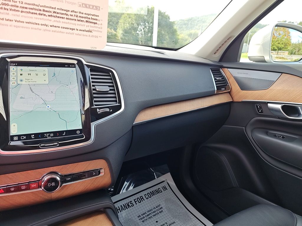 2024 Volvo XC90 Plus photo 25