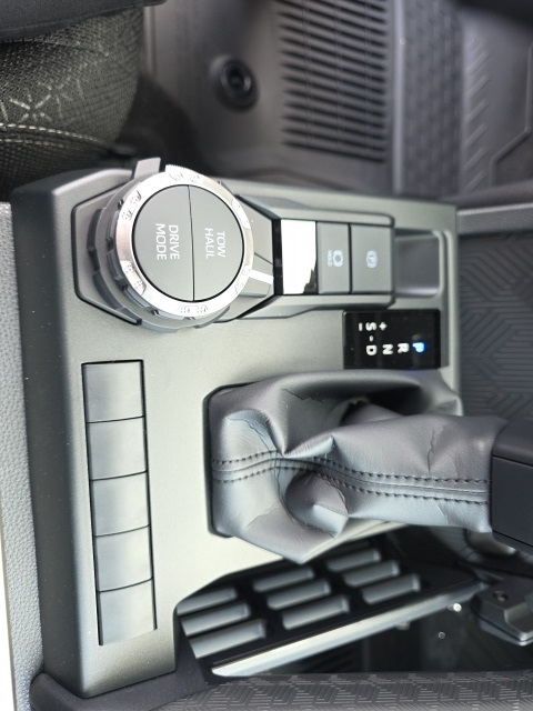 2025 Toyota 4Runner 4WD SR5 photo 20