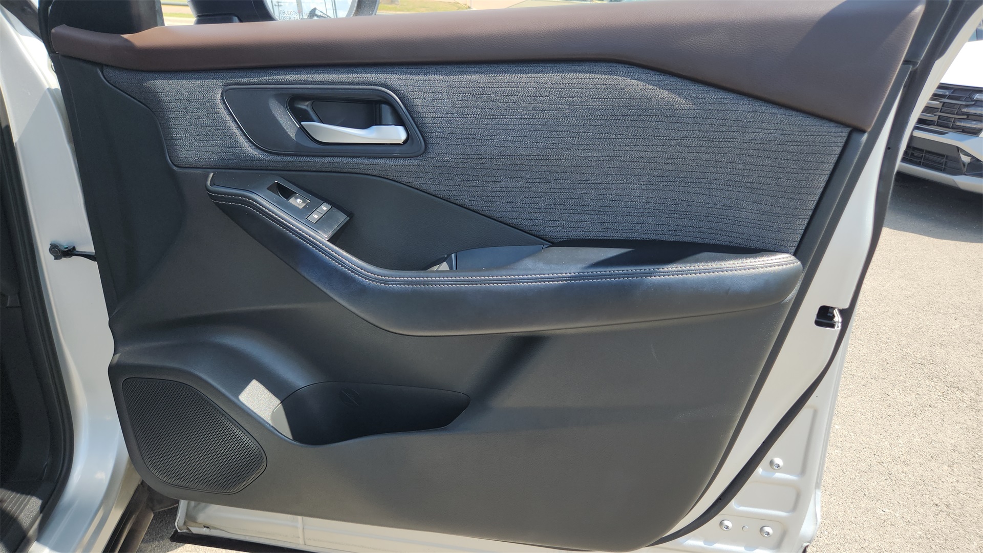 2023 Nissan Rogue SV photo 19