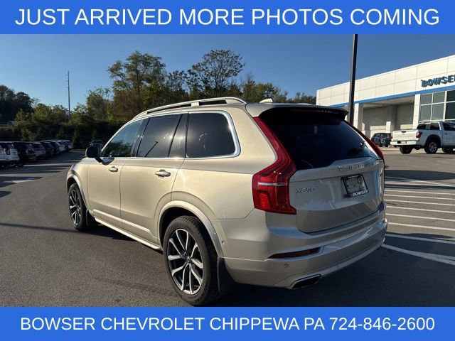 2017 Volvo XC90 T6 Momentum photo 2