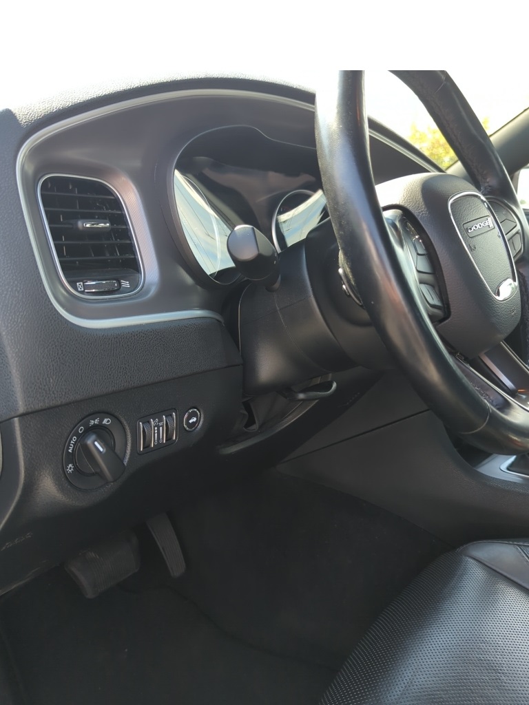2022 Dodge Charger SXT photo 11