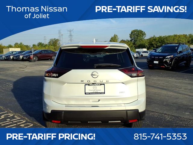 2026 Nissan Rogue SV photo 4