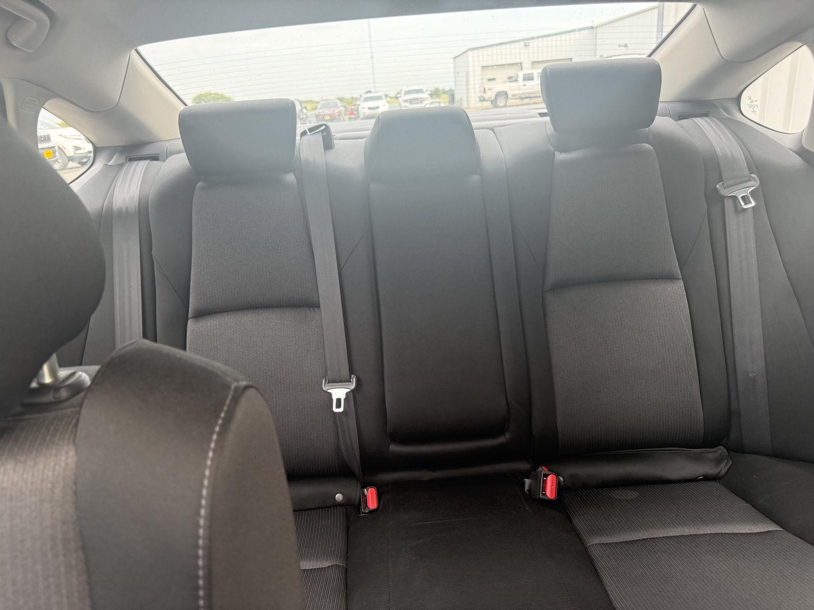 2021 Honda Accord Hybrid EX photo 23