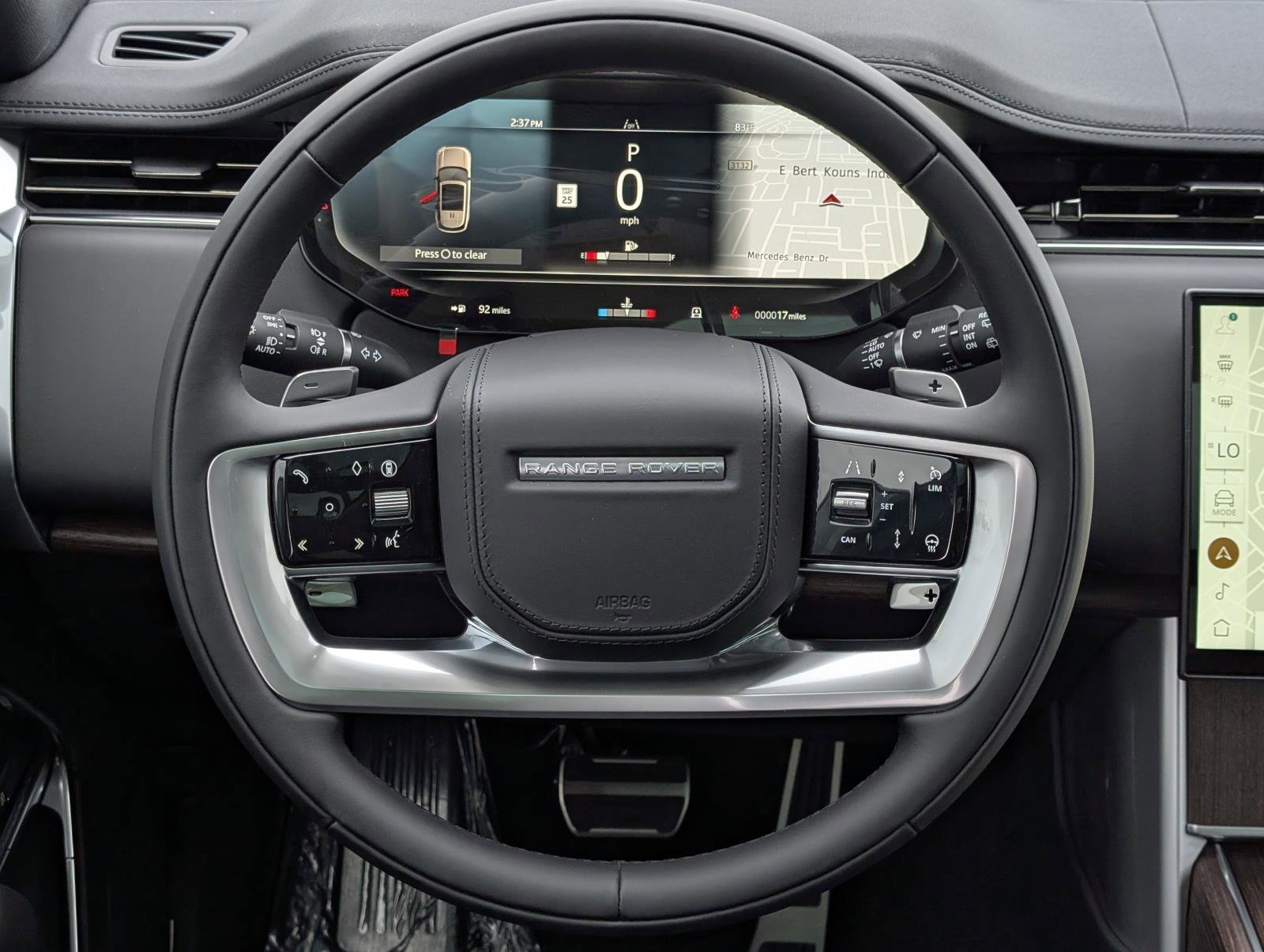 2025 Land Rover Range Rover SE photo 24