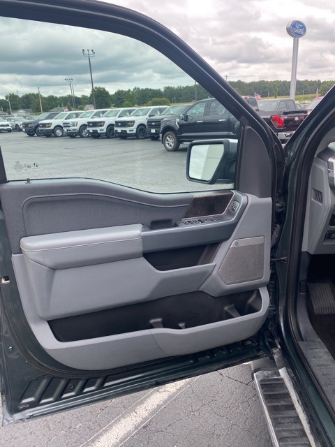 2021 Ford F-150 Lariat photo 12