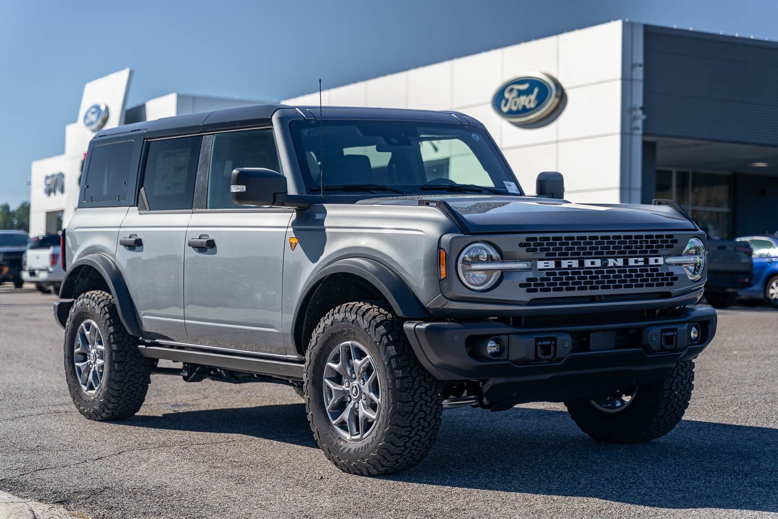 2025 Ford Bronco 4-Door Badlands's photo