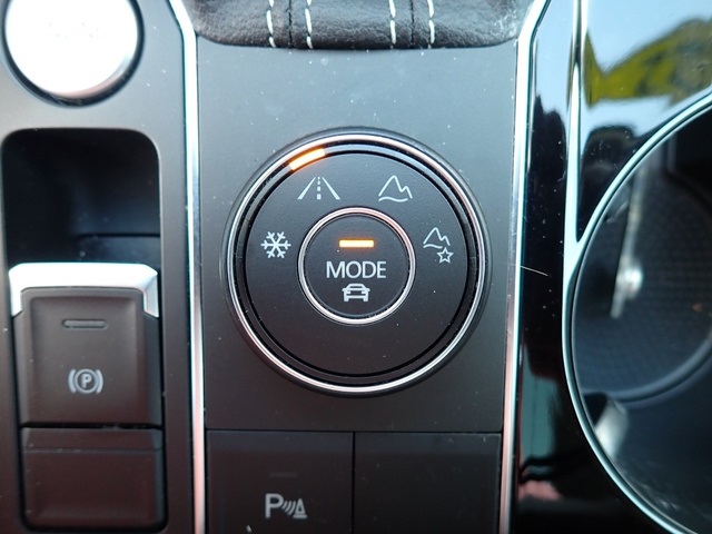 2022 Volkswagen Atlas SE Technology photo 19