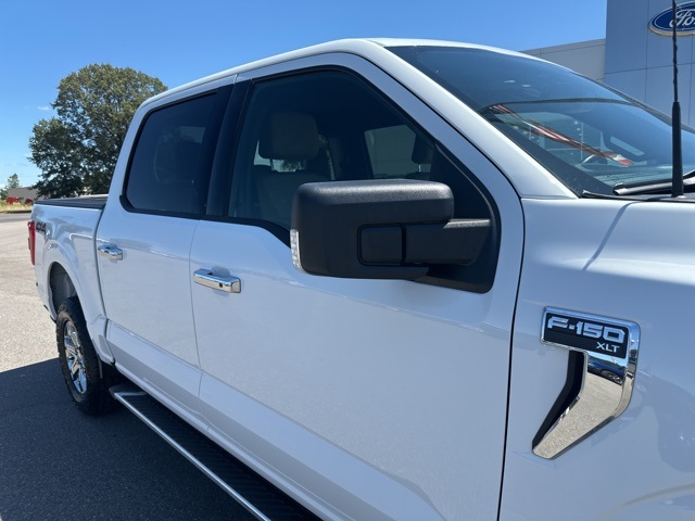 2023 Ford F-150 XLT photo 7