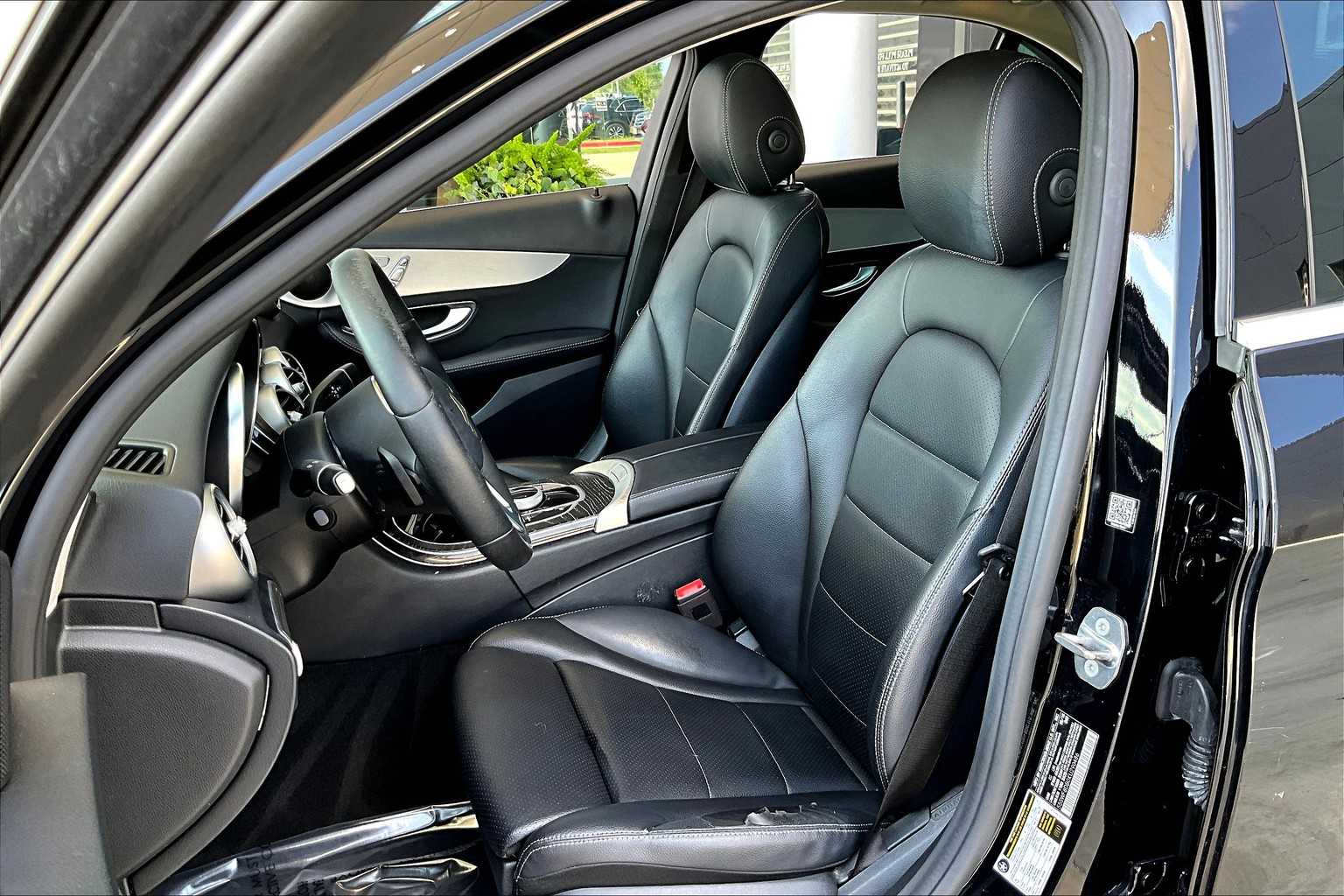2019 Mercedes Benz C 300 photo 7