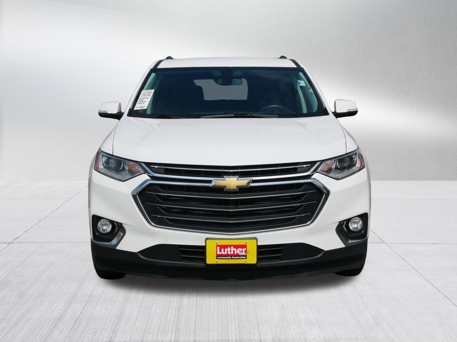 Used 2019 Chevrolet Traverse 1LT with VIN 1GNEVGKWXKJ242526 for sale in Minneapolis, Minnesota