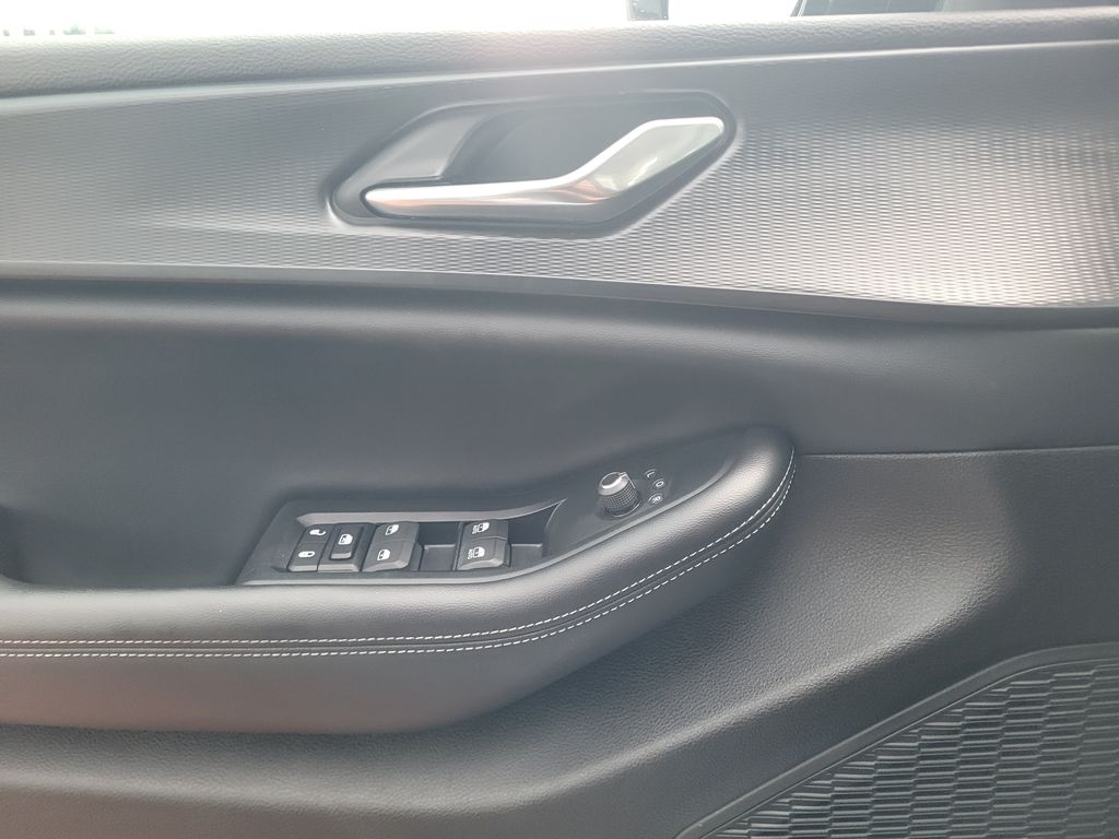 2024 Jeep Grand Cherokee Altitude photo 12