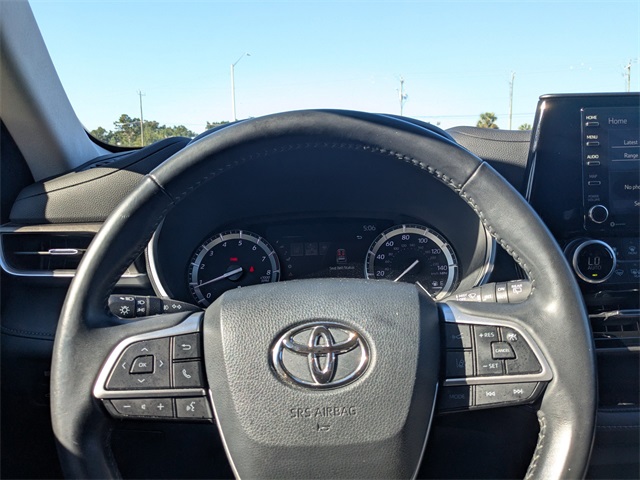 2022 Toyota Highlander XLE photo 22
