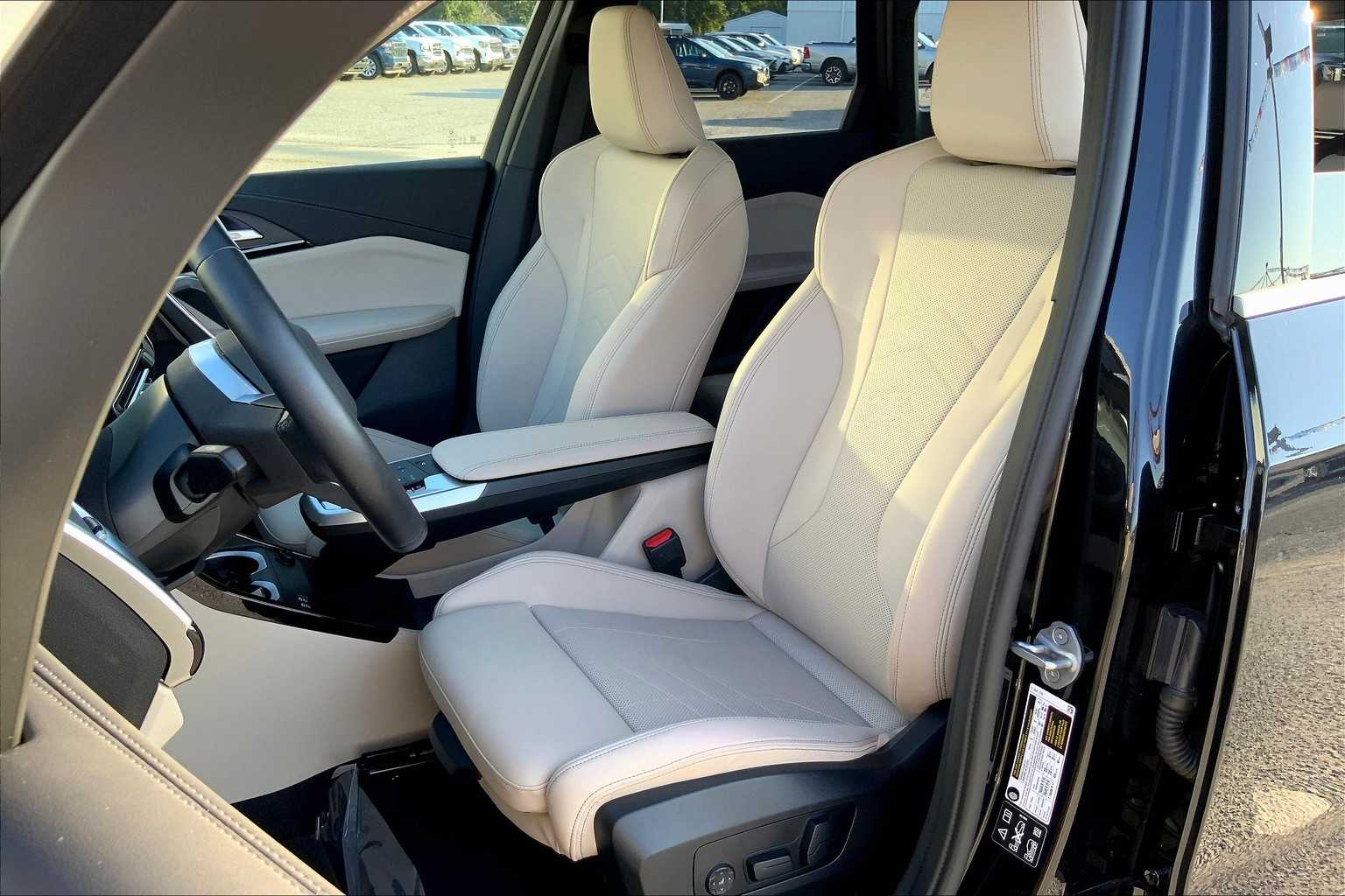Image of Pre-Owned 2025 BMW X1 xDrive28i