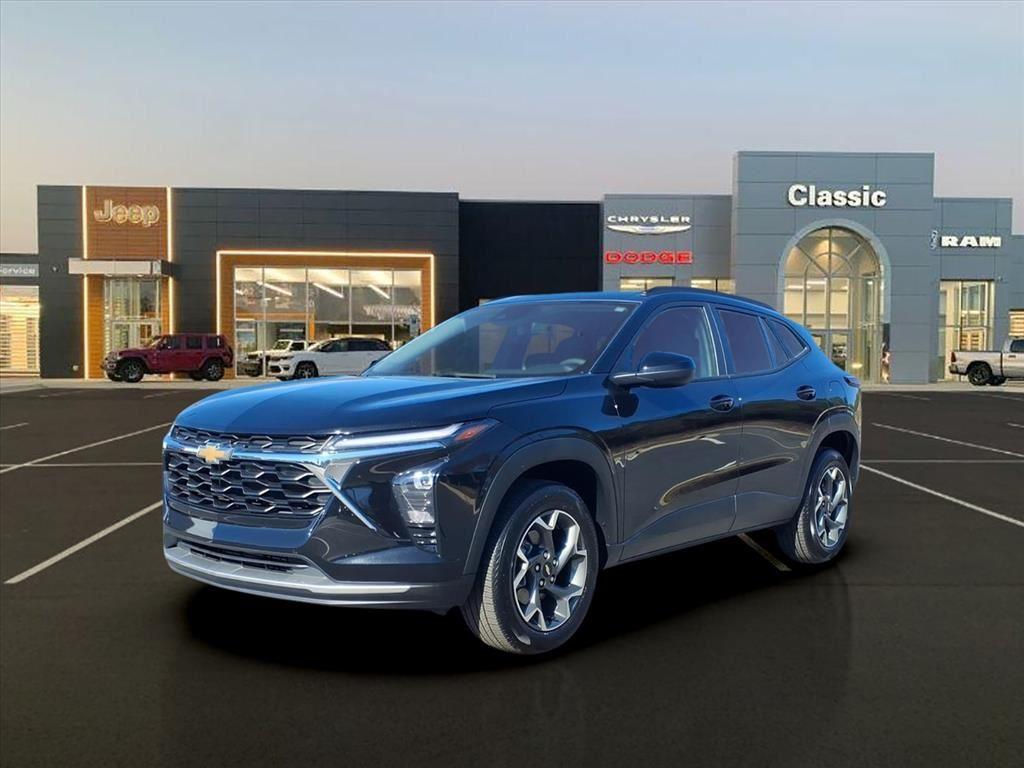 2024 Chevrolet Trax LT's photo