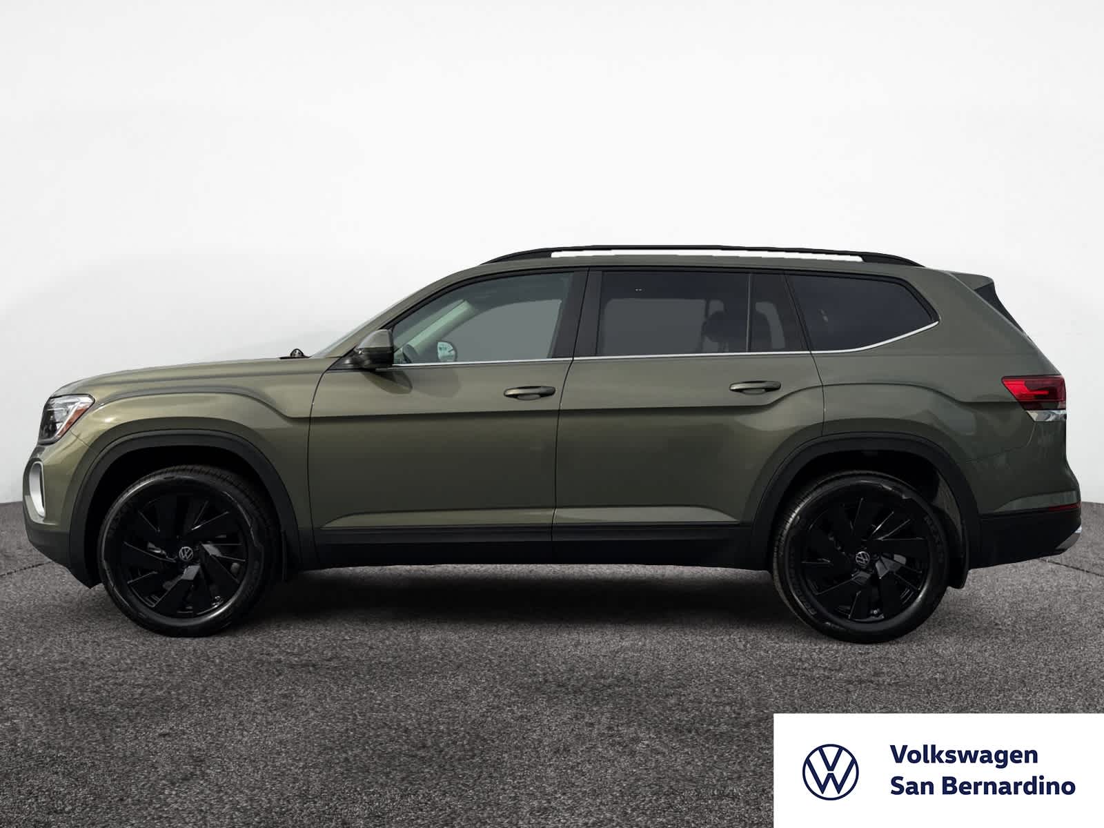 2026 Volkswagen Atlas SE Technology photo 2