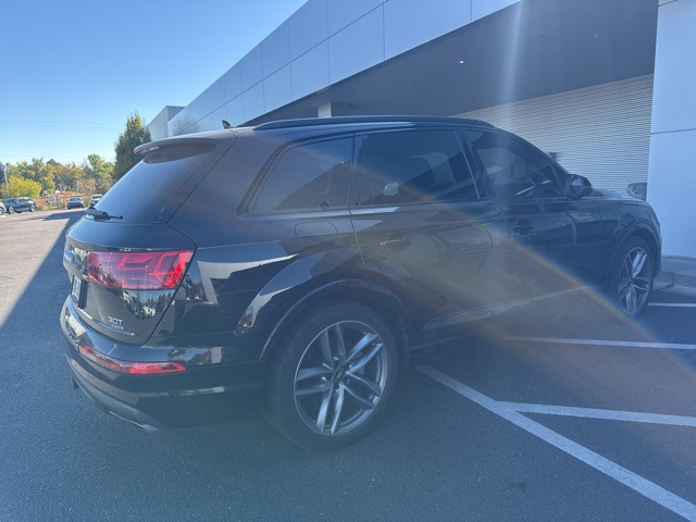 2017 Audi Q7 3.0T Prestige photo 3