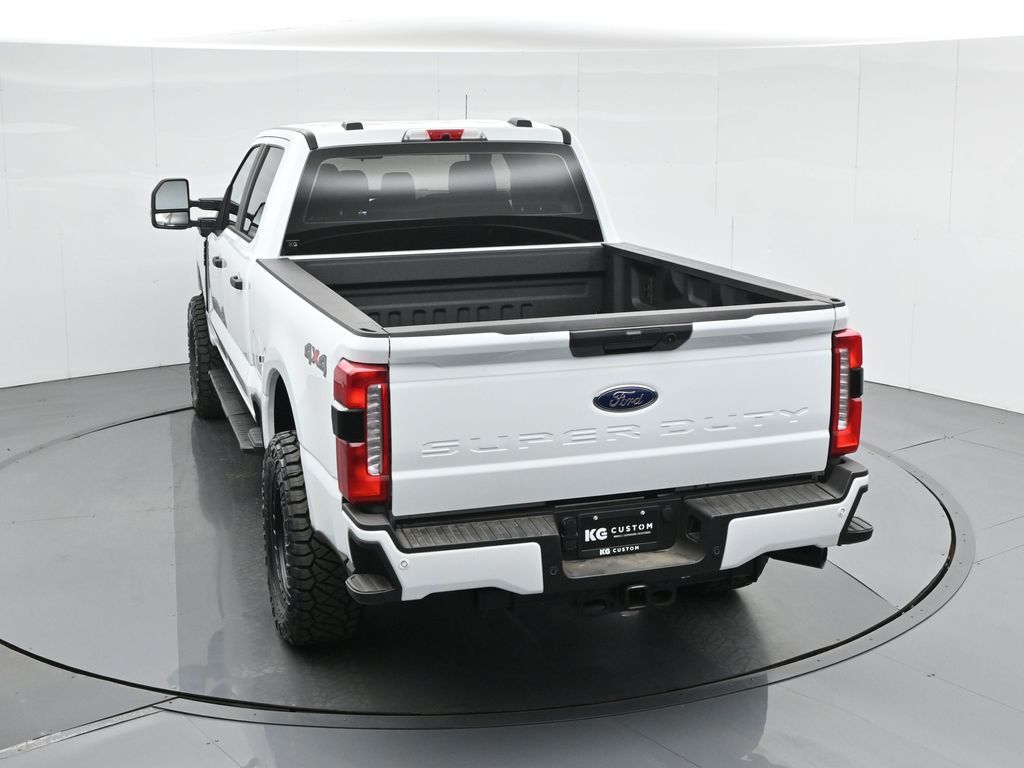 2025 Ford F-250 photo 36