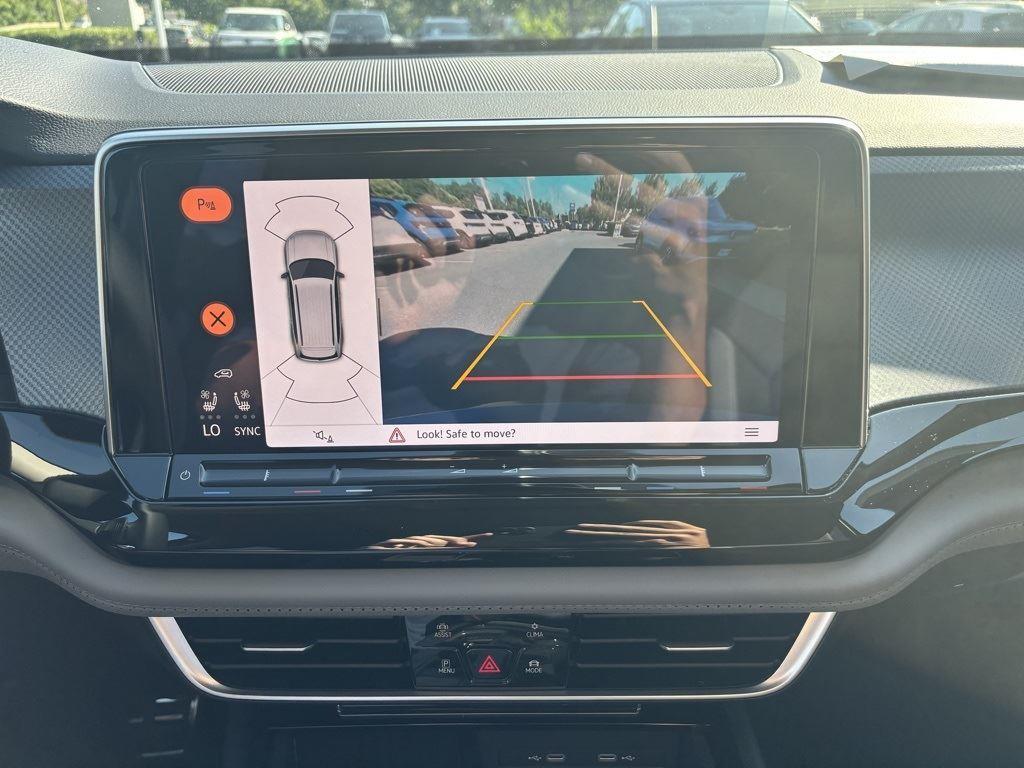 2025 Volkswagen Atlas Peak Edition SE photo 18